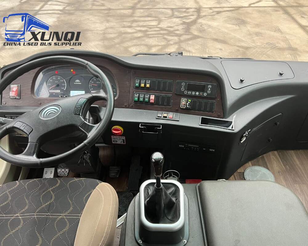 Used Yutong bus ZK6609 19 Seats 2018 Year 6 Seters long China bus yuchai 4-cylinder diesel engine