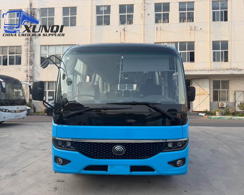 Used Yutong bus ZK6772 31 Seats 2022 year 7 meters long China bus yuchai 4-cylinder diesel engine