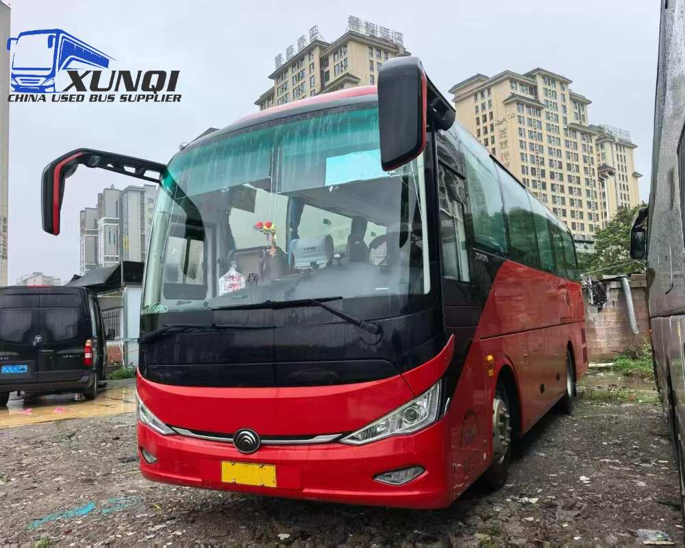 Used Yutong bus ZK6907 27 Seats 2024 Year 9 Seters long China bus yuchai 6-cylinder diesel engine