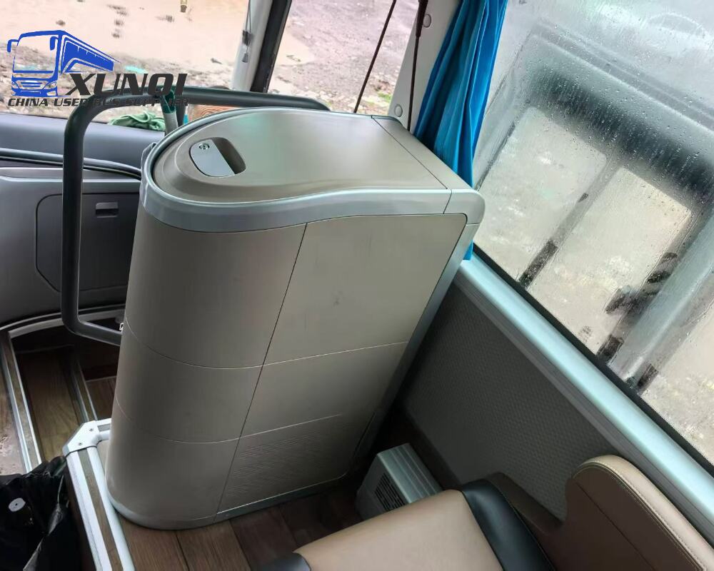 Used Yutong bus ZK6907 27 Seats 2024 Year 9 Seters long China bus yuchai 6-cylinder diesel engine