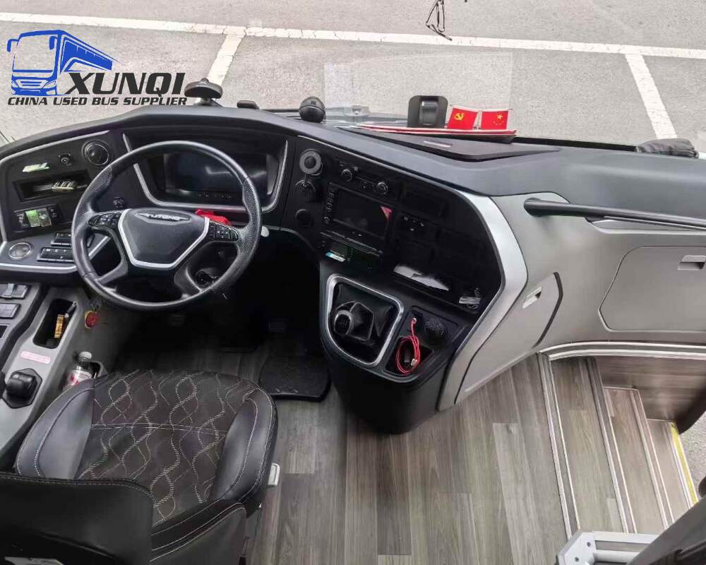 Used Yutong bus ZK6907 38 Seats 2021 year 9 meters long China bus yuchai 6-cylinder diesel engine