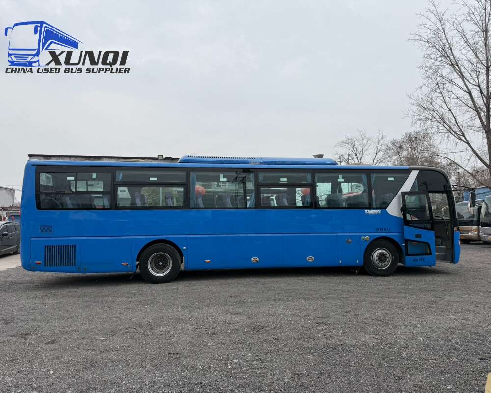Used Zhongtong bus LCK6120 67 Seats 2016 Year 12 Seters long China bus yuchai 6-cylinder diesel engine